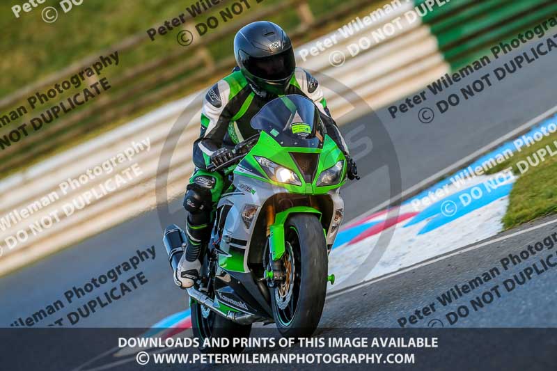 PJM Wedding Photography;enduro digital images;event digital images;eventdigitalimages;mallory park;mallory park photographs;mallory park trackday;mallory park trackday photographs;no limits trackdays;peter wileman photography;racing digital images;trackday digital images;trackday photos